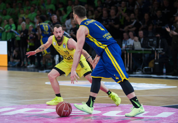 场重要的比 场重要的比