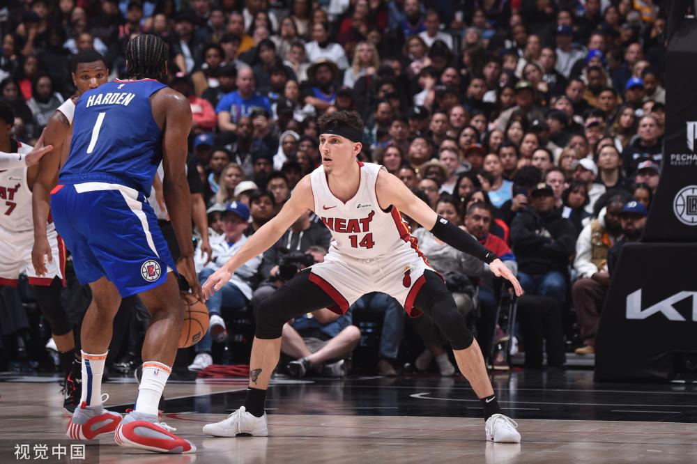 占据上风 占据上风