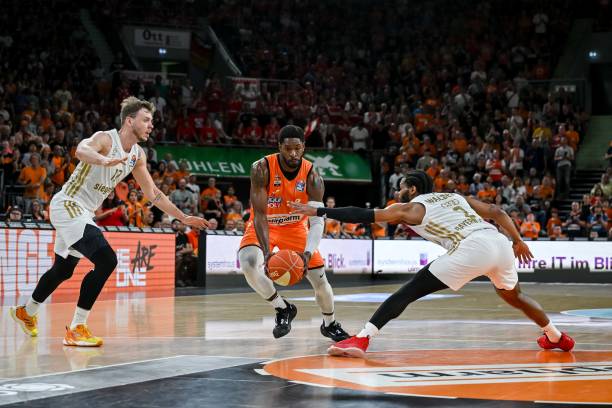 反映出广厦 反映出广厦